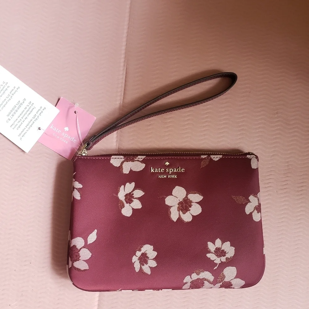 Kate Spade Chelsea The Little Better Floral Large Wristlet, NWT